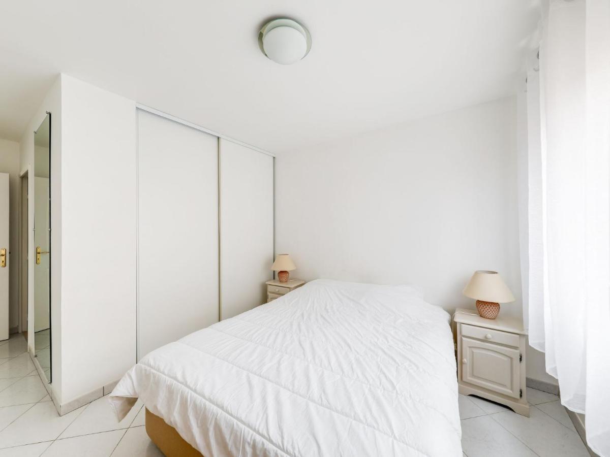 Apartment Residence L'Amiral By Interhome Saint-Raphaël Eksteriør bilde